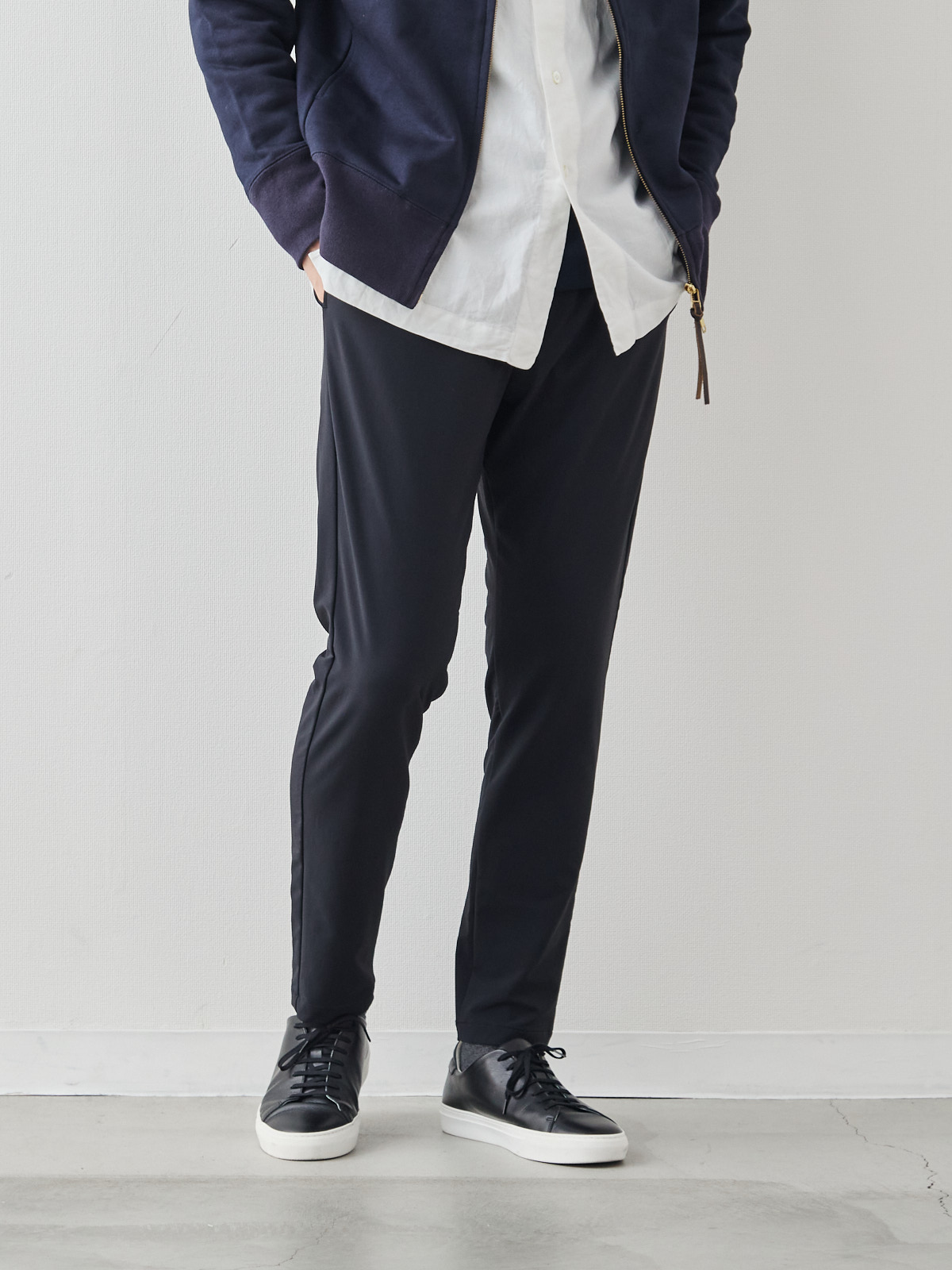 スマートシルエット マルチバランサー 超伸縮パンツ/ブラック モデル 181cm 71kg サイズ L