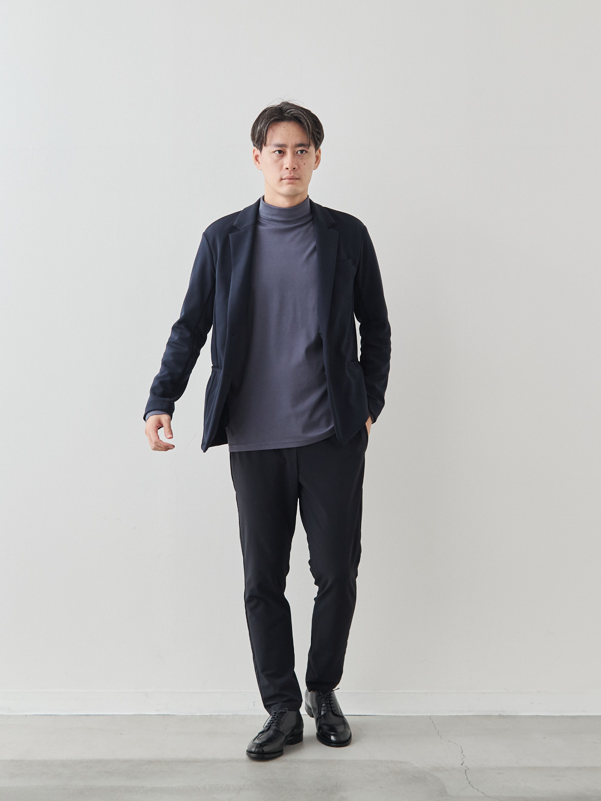 スマートシルエット マルチバランサー 超伸縮パンツ/ブラック モデル 181cm 71kg サイズ L