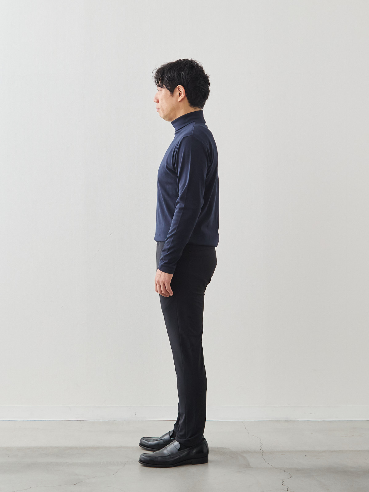 スマートシルエット マルチバランサー 超伸縮パンツ/ブラック モデル 171cm 70kg サイズ M