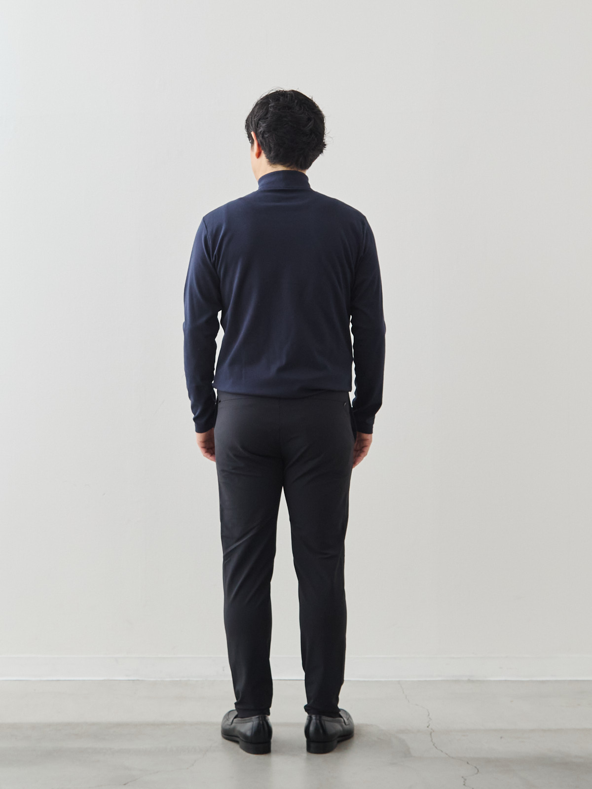 スマートシルエット マルチバランサー 超伸縮パンツ/ブラック モデル 171cm 70kg サイズ M