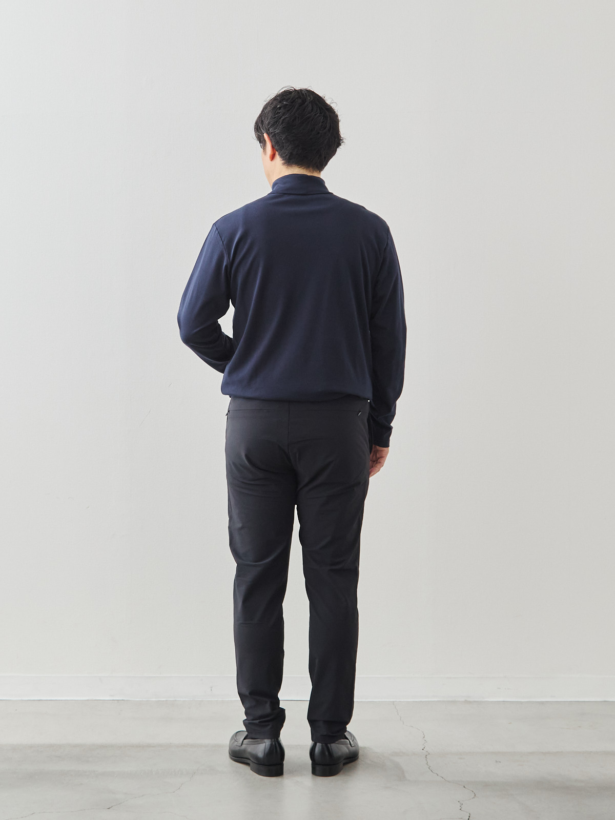 スマートシルエット マルチバランサー 超伸縮パンツ/ブラック モデル 171cm 70kg サイズ L