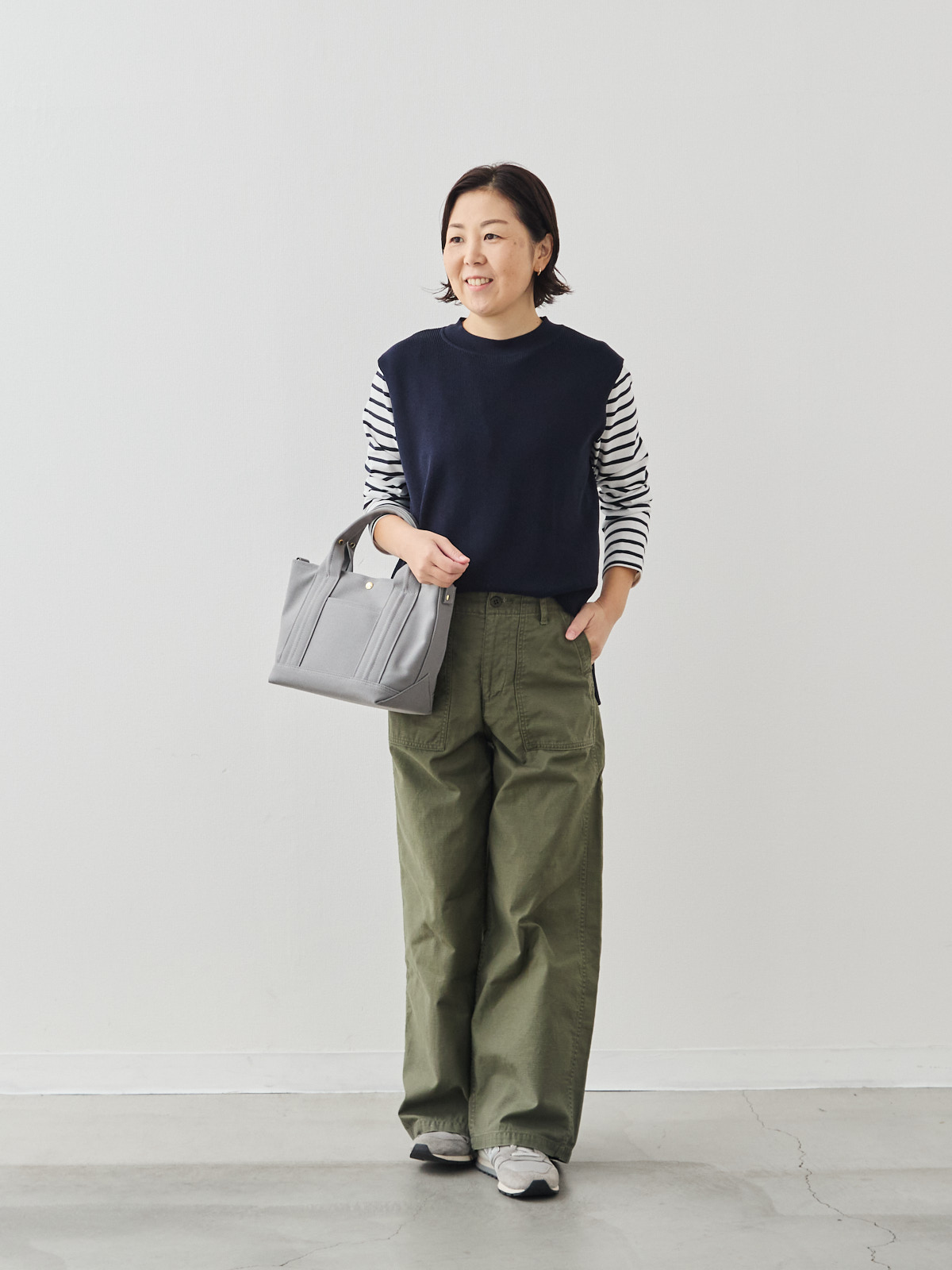 スタイルアップ・シーズンレスベスト/ネイビー モデル 156cm サイズ 38