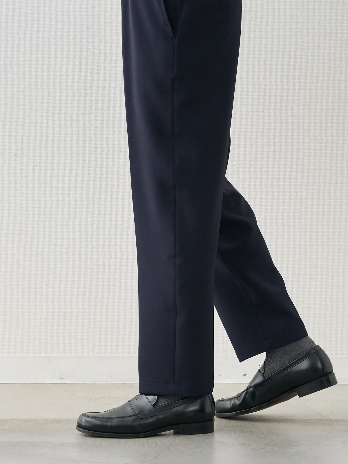 モデル 181cm 71kg ウエスト82cm サイズ L