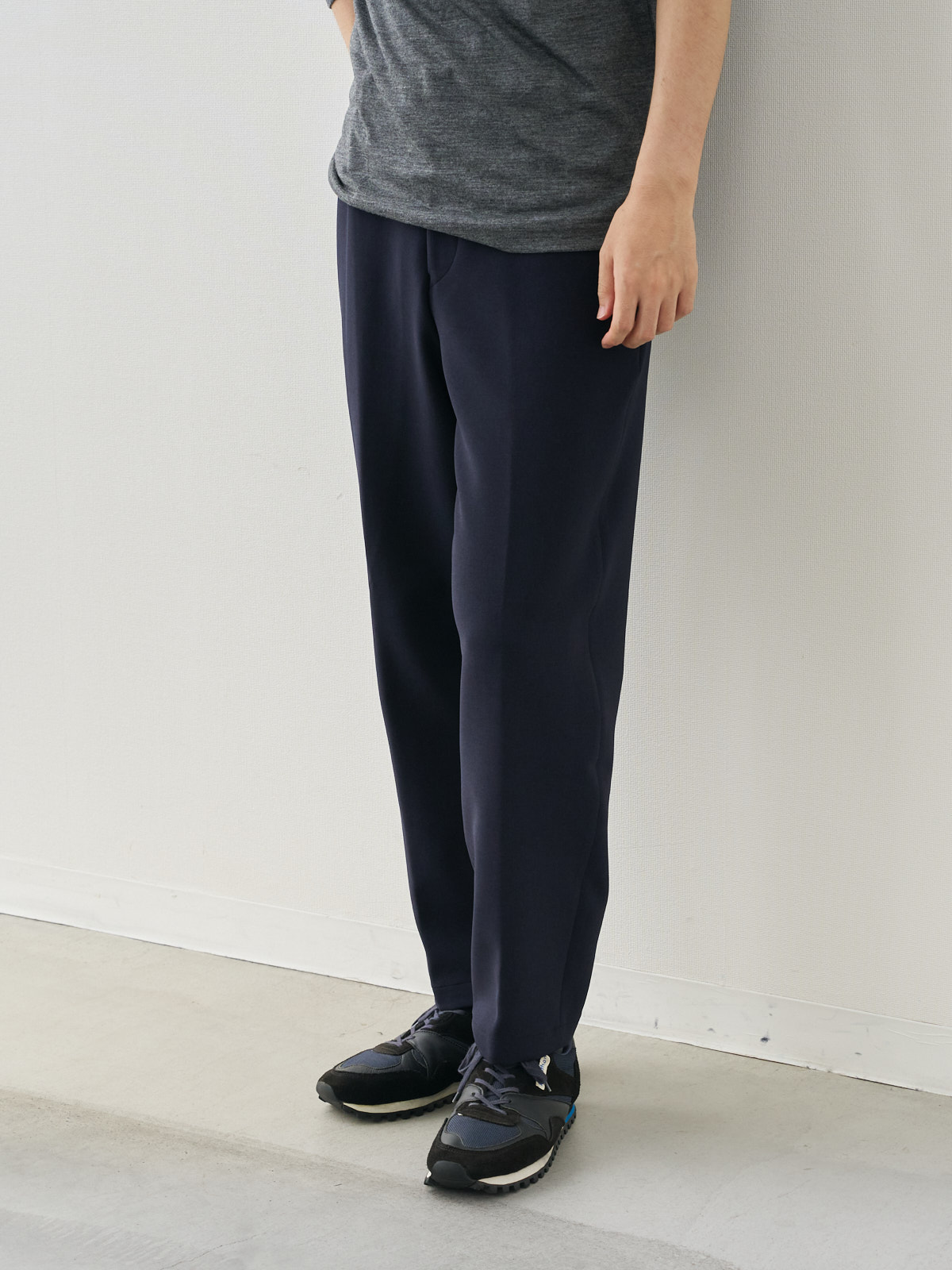 モデル 181cm 71kg ウエスト82cm サイズ L