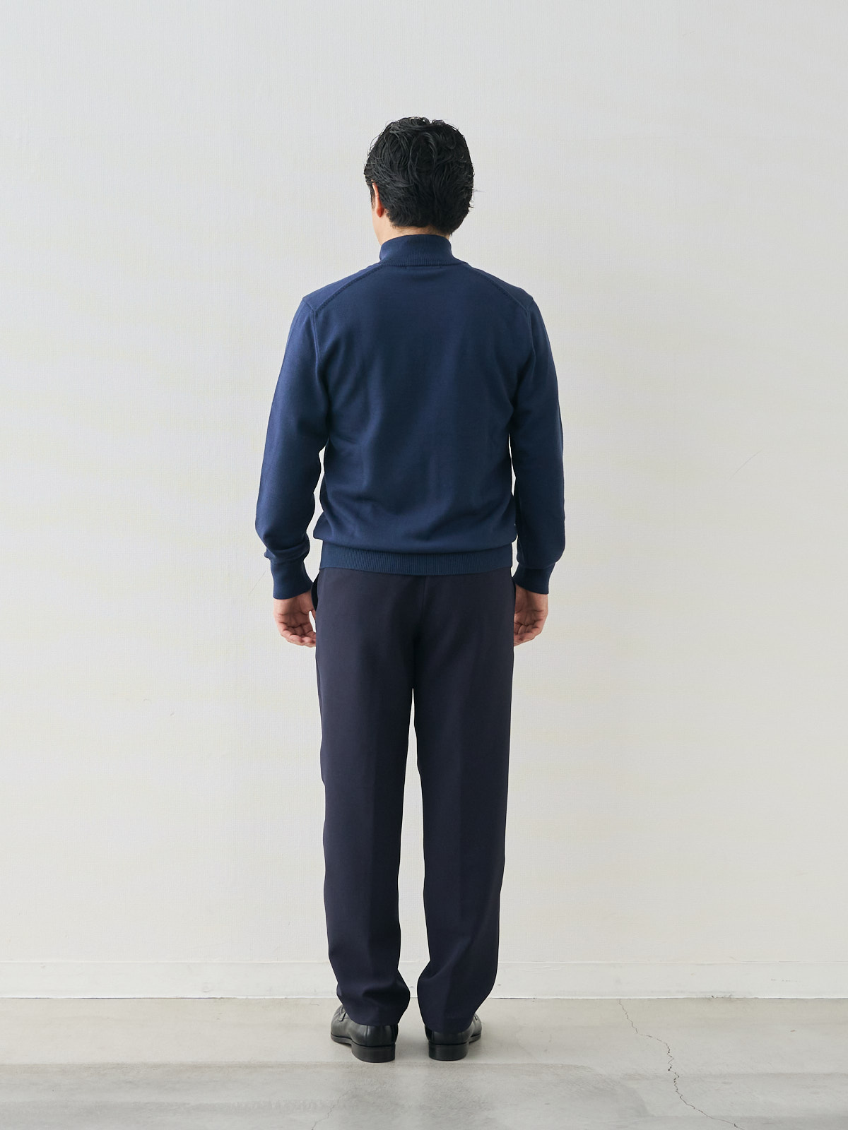 モデル 171cm 70kg ウエスト85cm サイズ L
