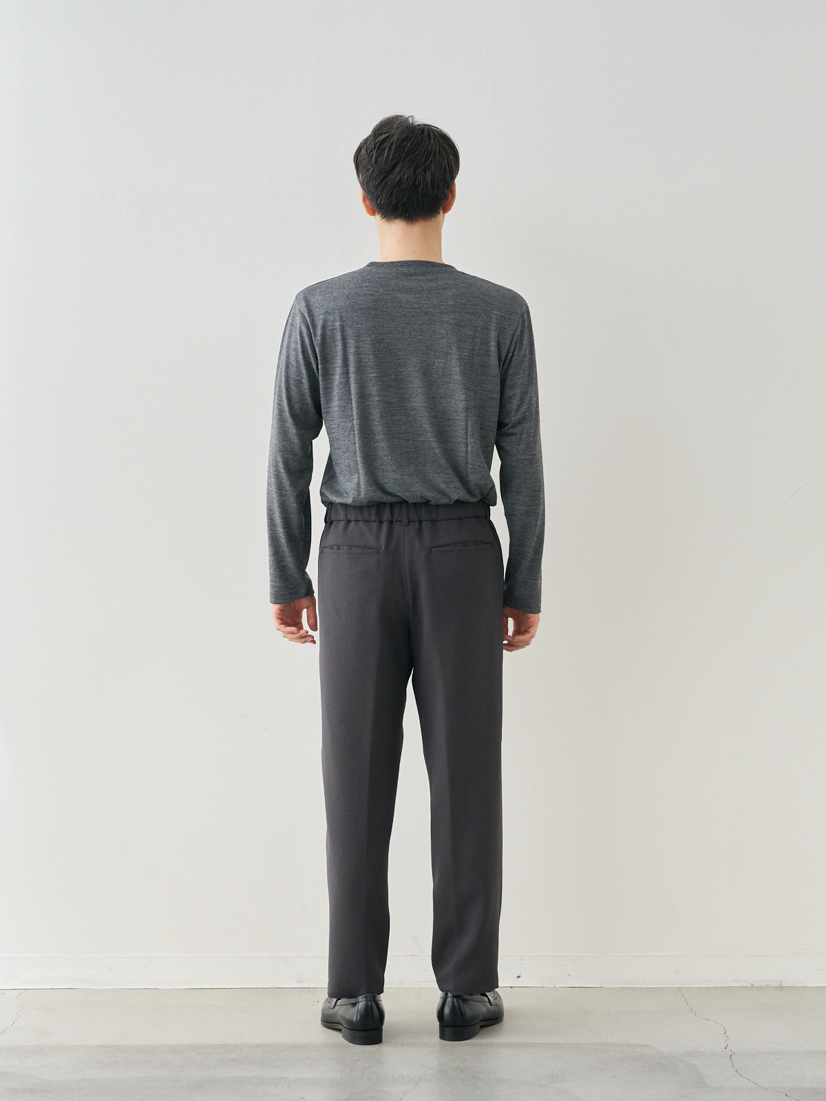 モデル 181cm 71kg ウエスト82cm サイズ L