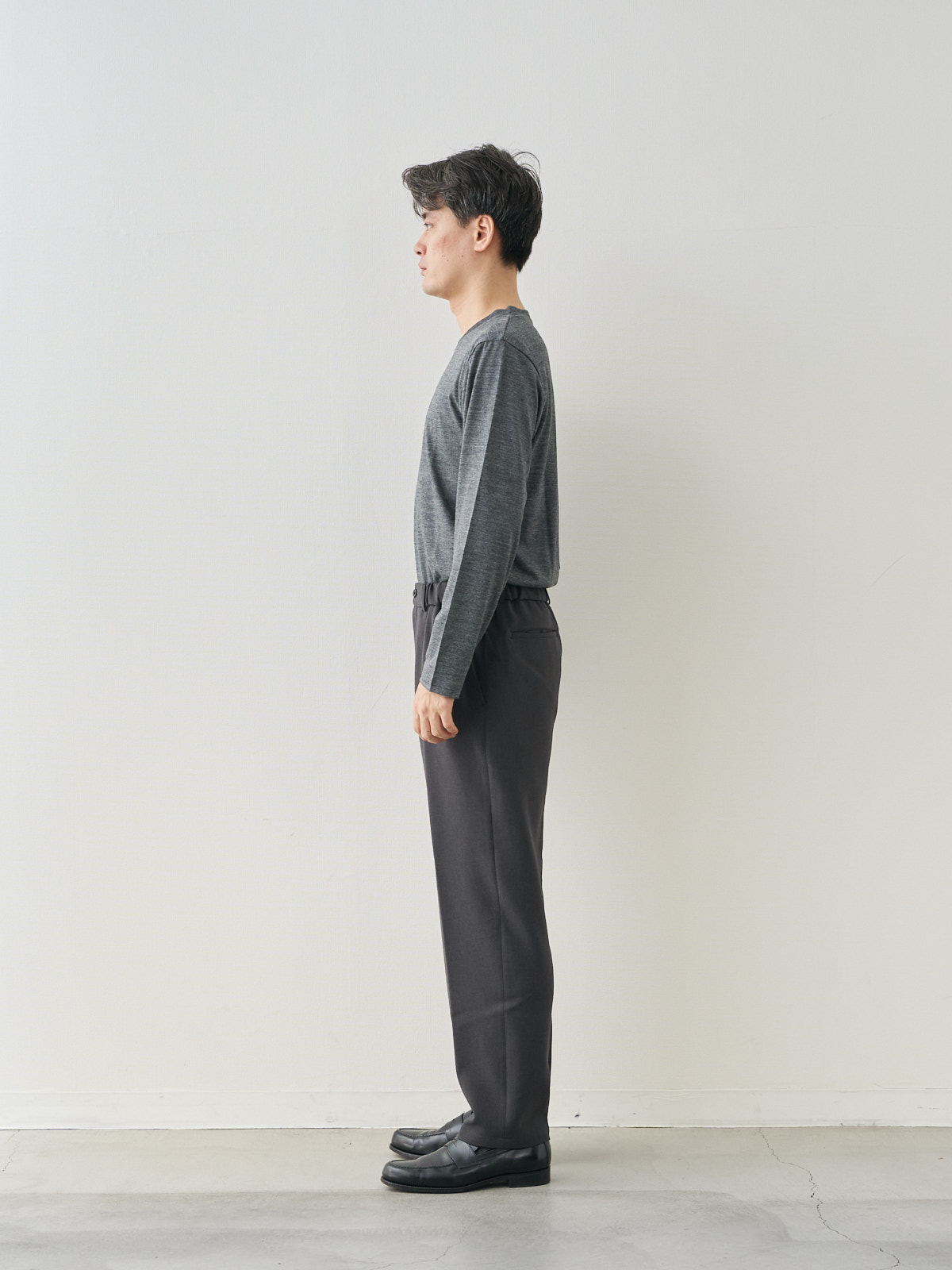 モデル 181cm 71kg ウエスト82cm サイズ LL