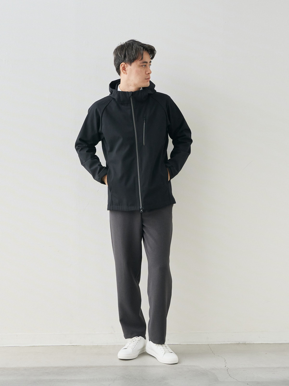 モデル 181cm 71kg ウエスト82cm サイズ L