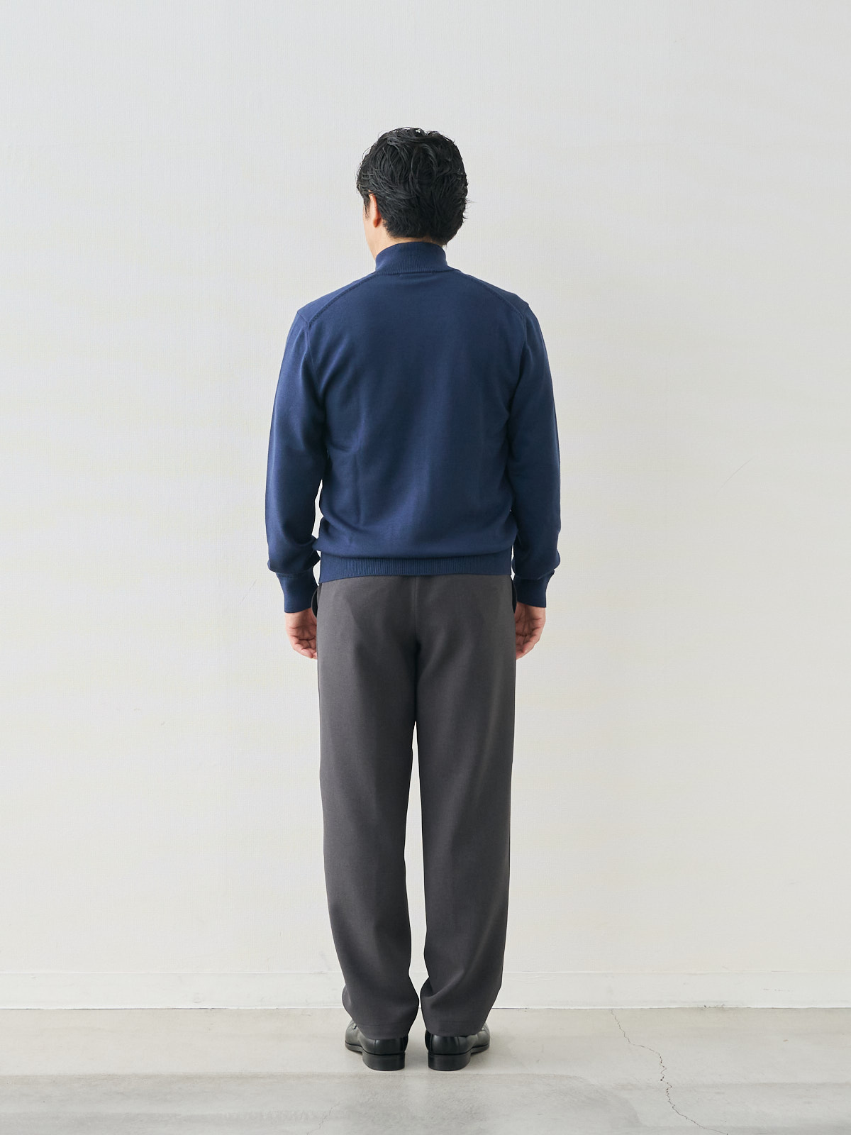 モデル 171cm 70kg ウエスト85cm サイズ L