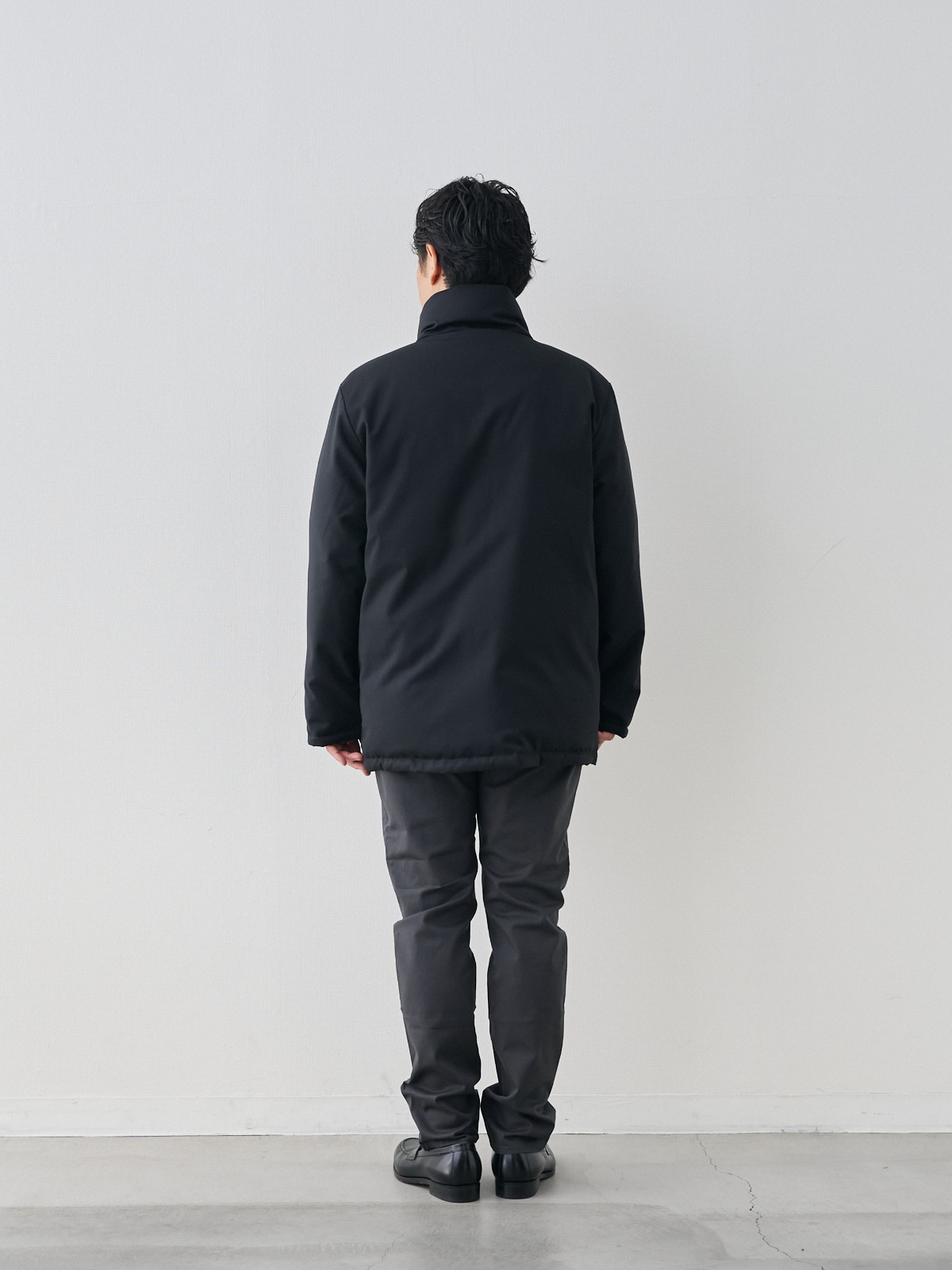 モデル 171cm 70kg ウエスト85cm サイズ L