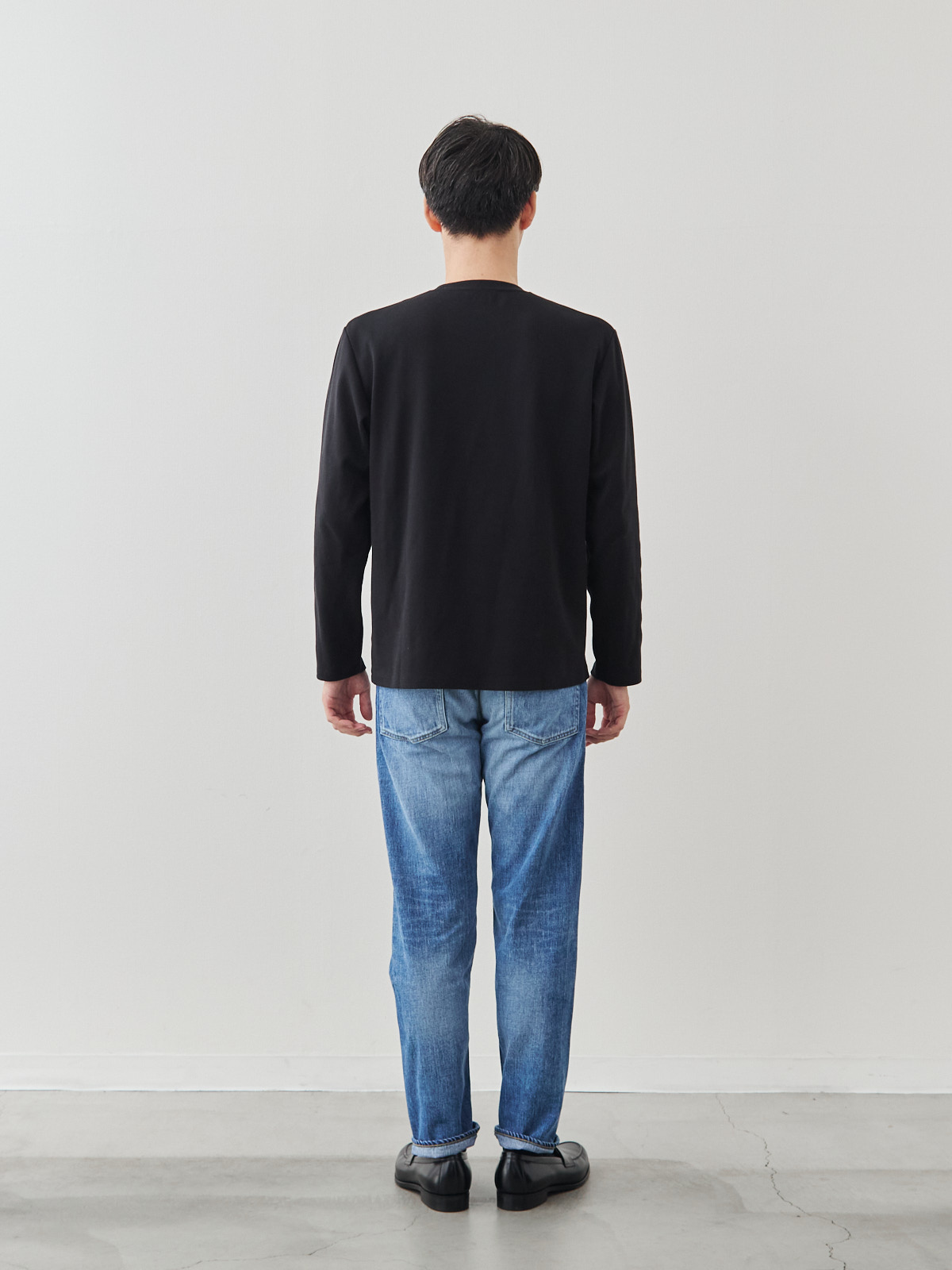 モデル 181cm 71kg サイズ L