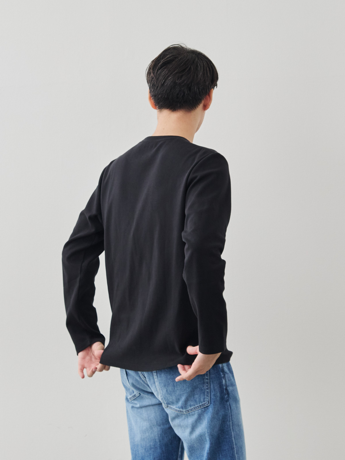 モデル 181cm 71kg サイズ L