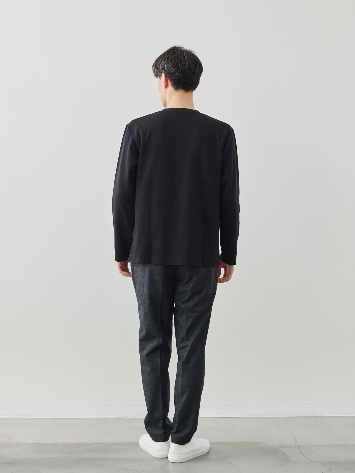モデル 181cm 71kg サイズ LL