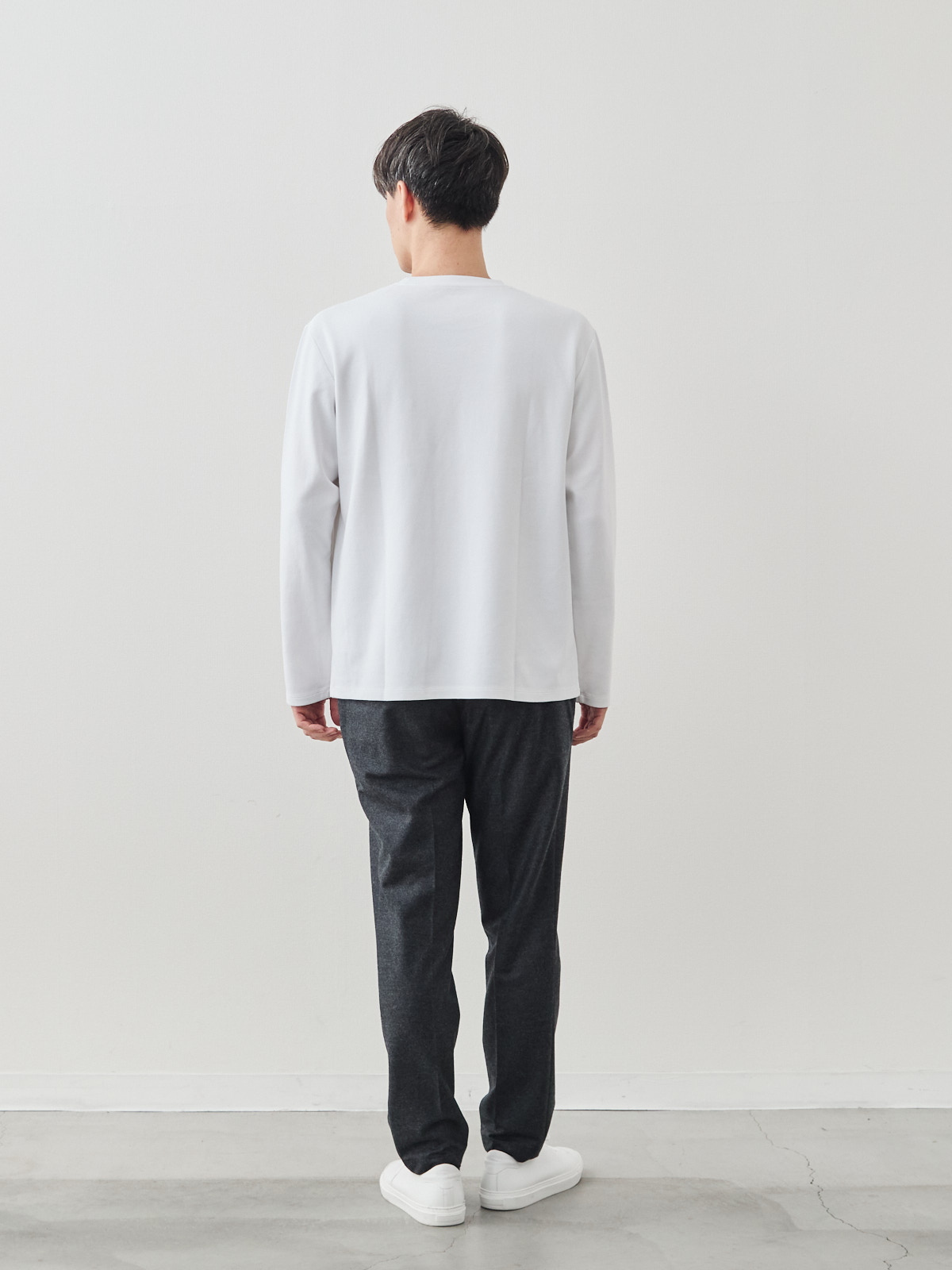 モデル 181cm 71kg サイズ LL