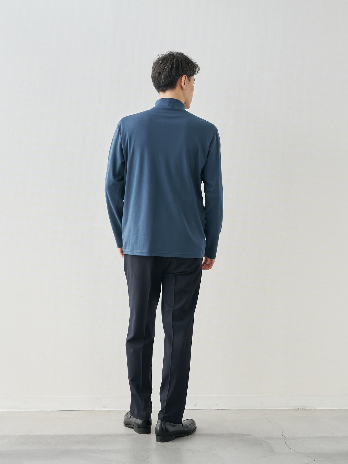 モデル 181cm 71kg ウエスト82cm サイズ L