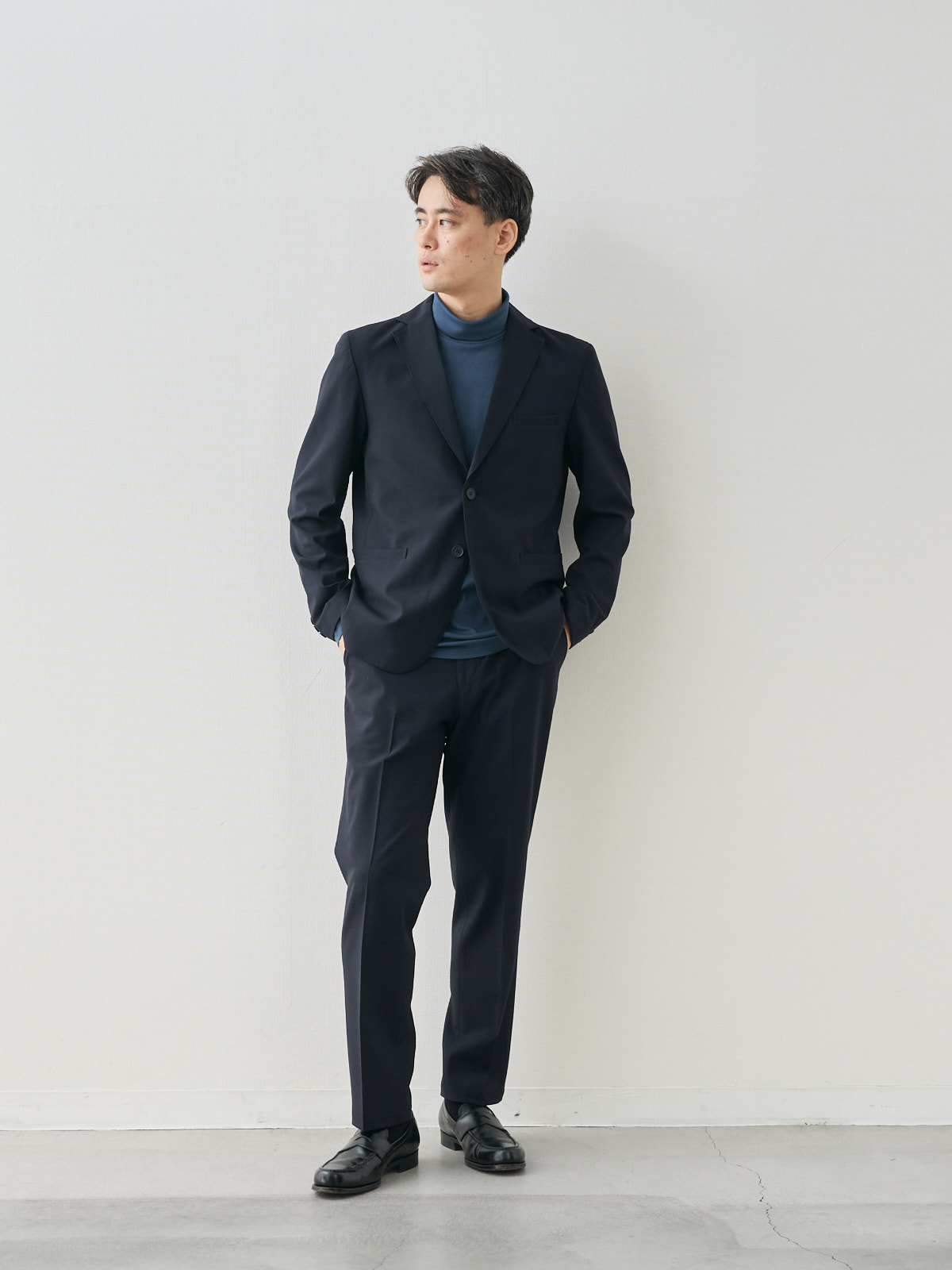モデル 181cm 71kg ウエスト82cm サイズ L