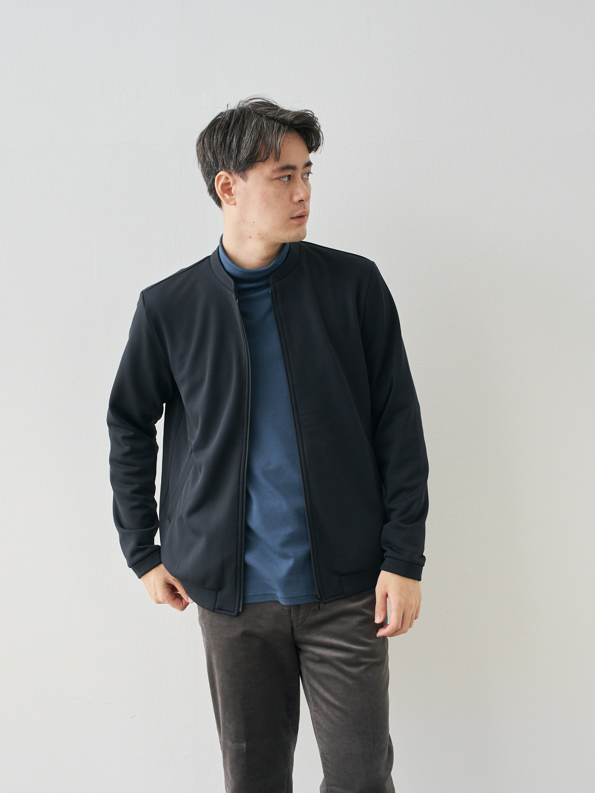 モデル 181cm 71kg ウエスト82cm サイズ L