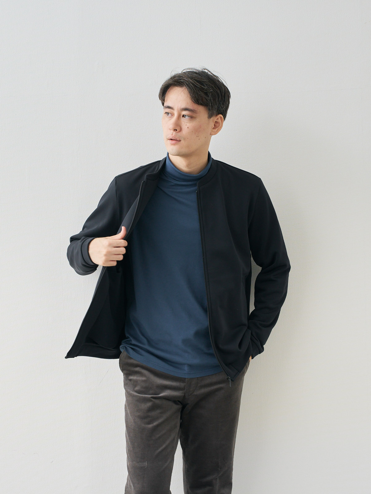 モデル 181cm 71kg ウエスト82cm サイズ L