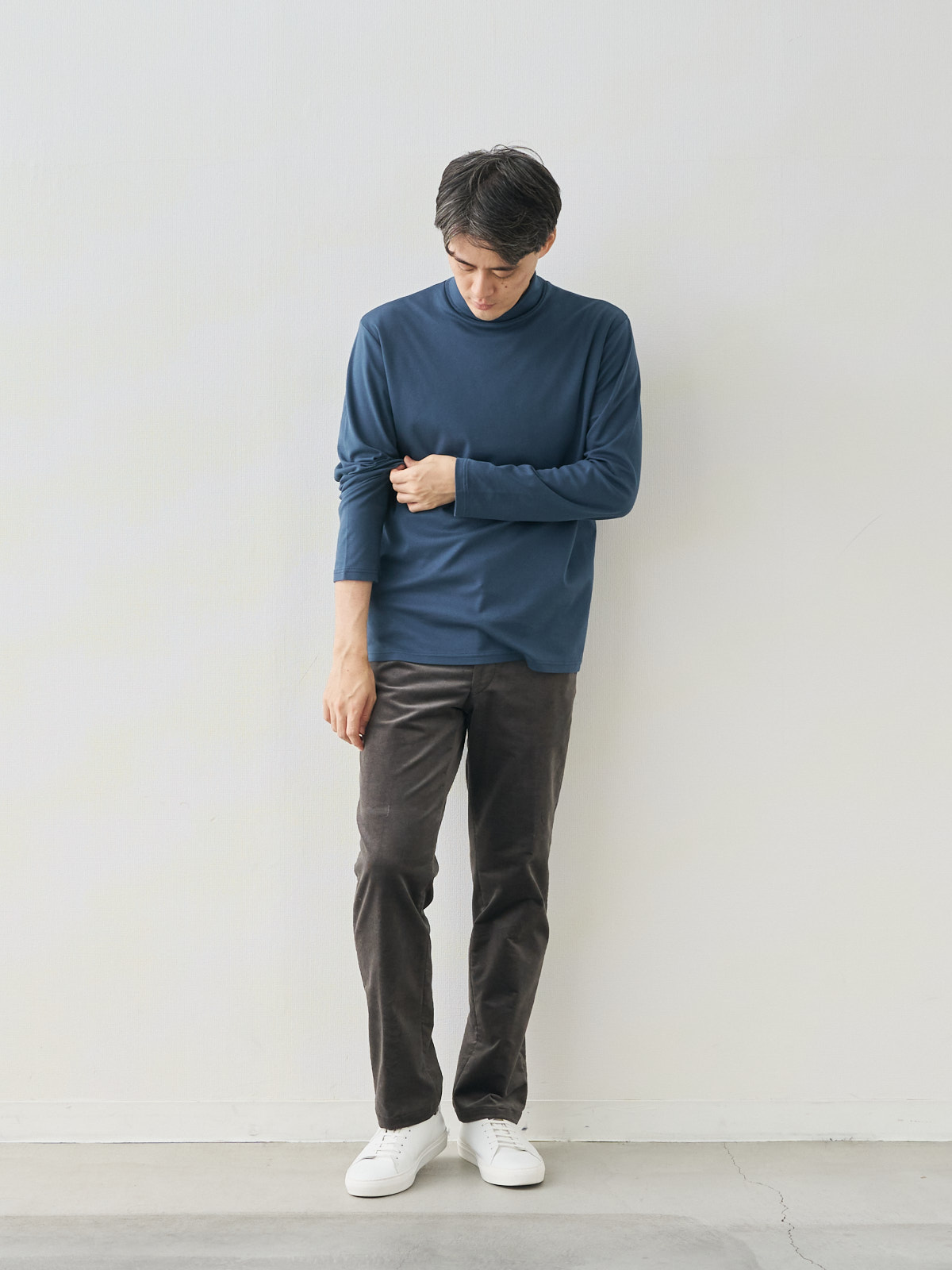 モデル 181cm 71kg ウエスト82cm サイズ L