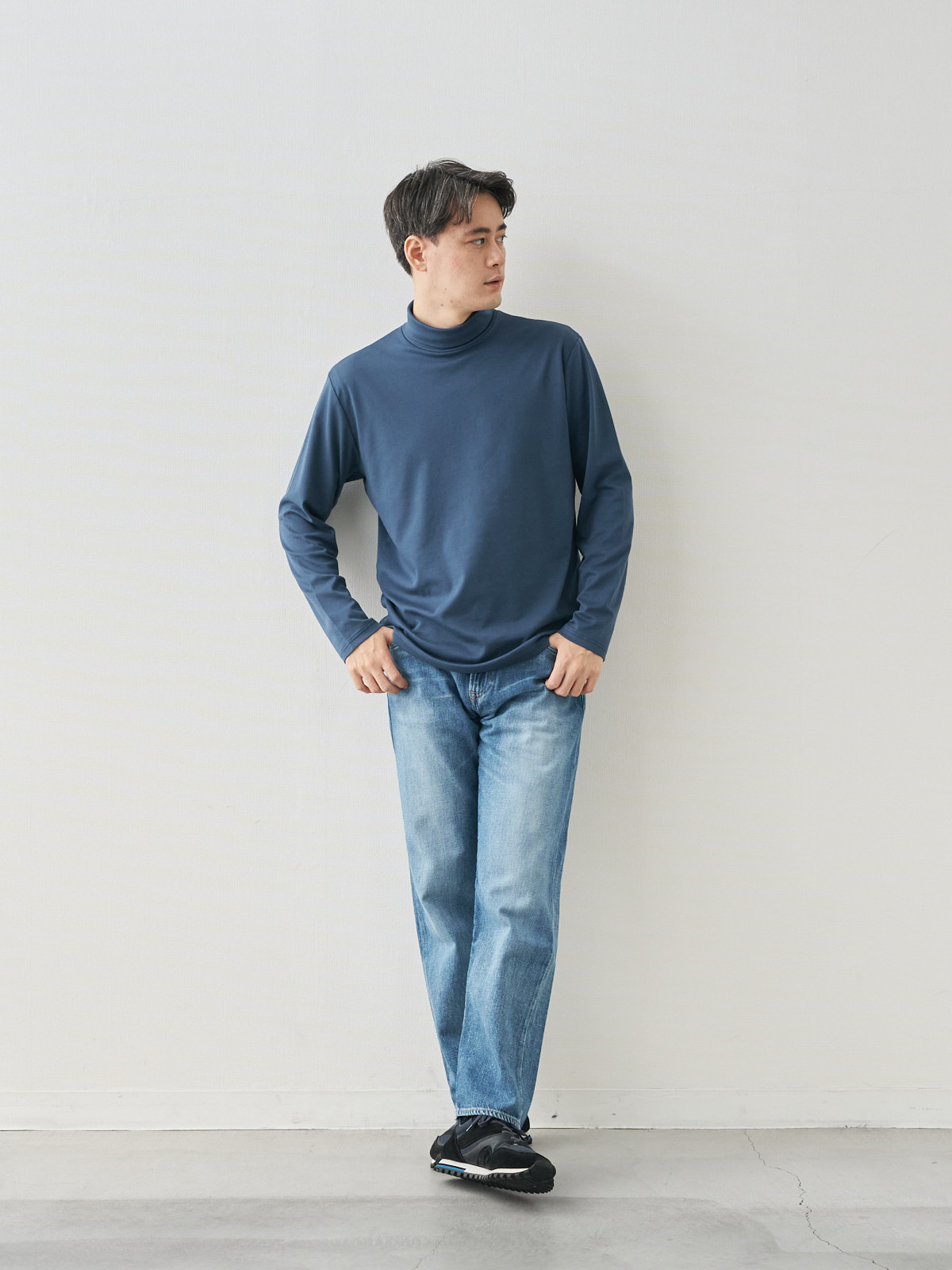 モデル 181cm 71kg ウエスト82cm サイズ L
