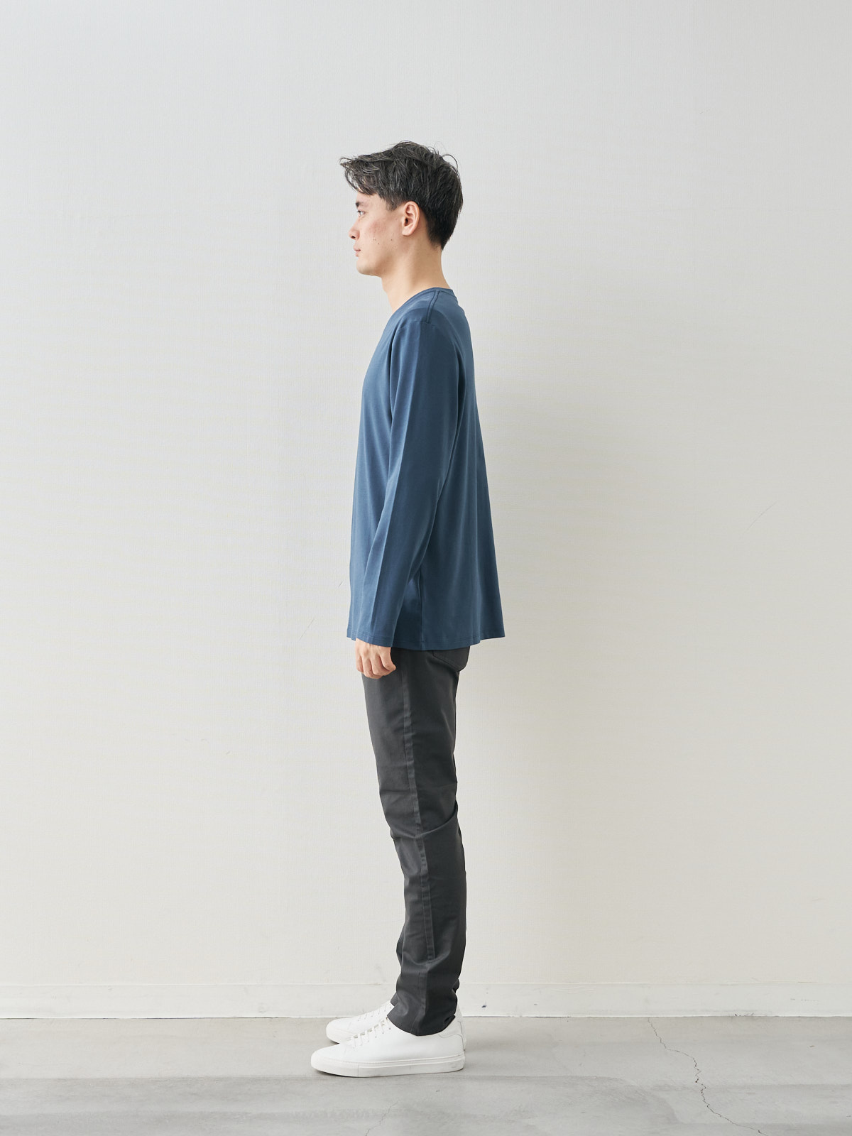 モデル 181cm 71kg ウエスト82cm サイズ LL