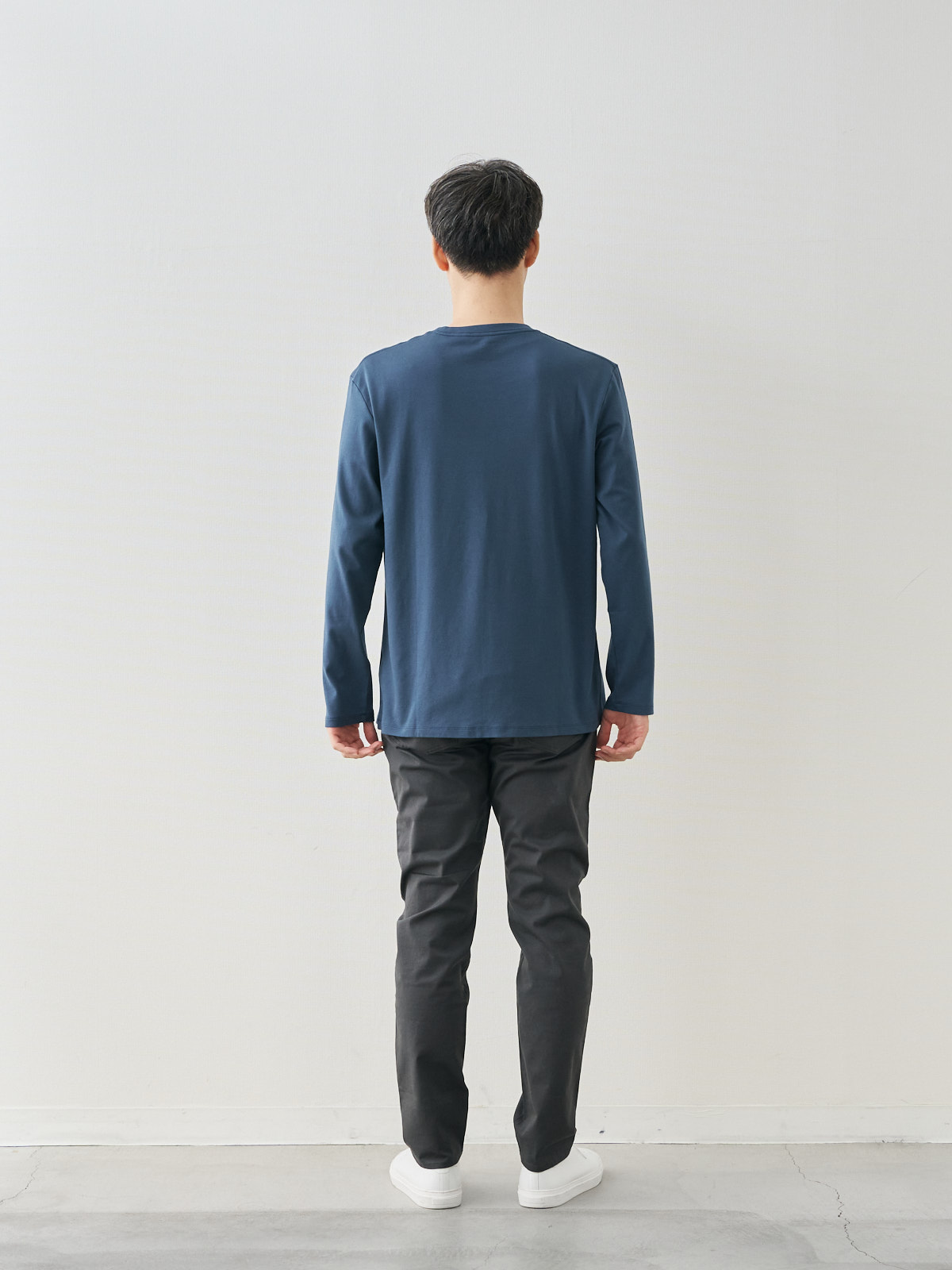 モデル 181cm 71kg ウエスト82cm サイズ LL