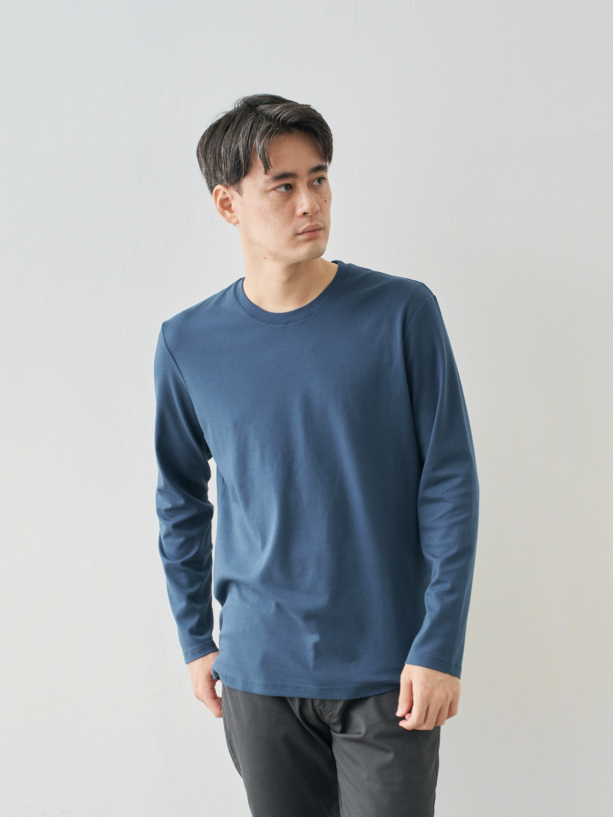 モデル 181cm 71kg ウエスト82cm サイズ L