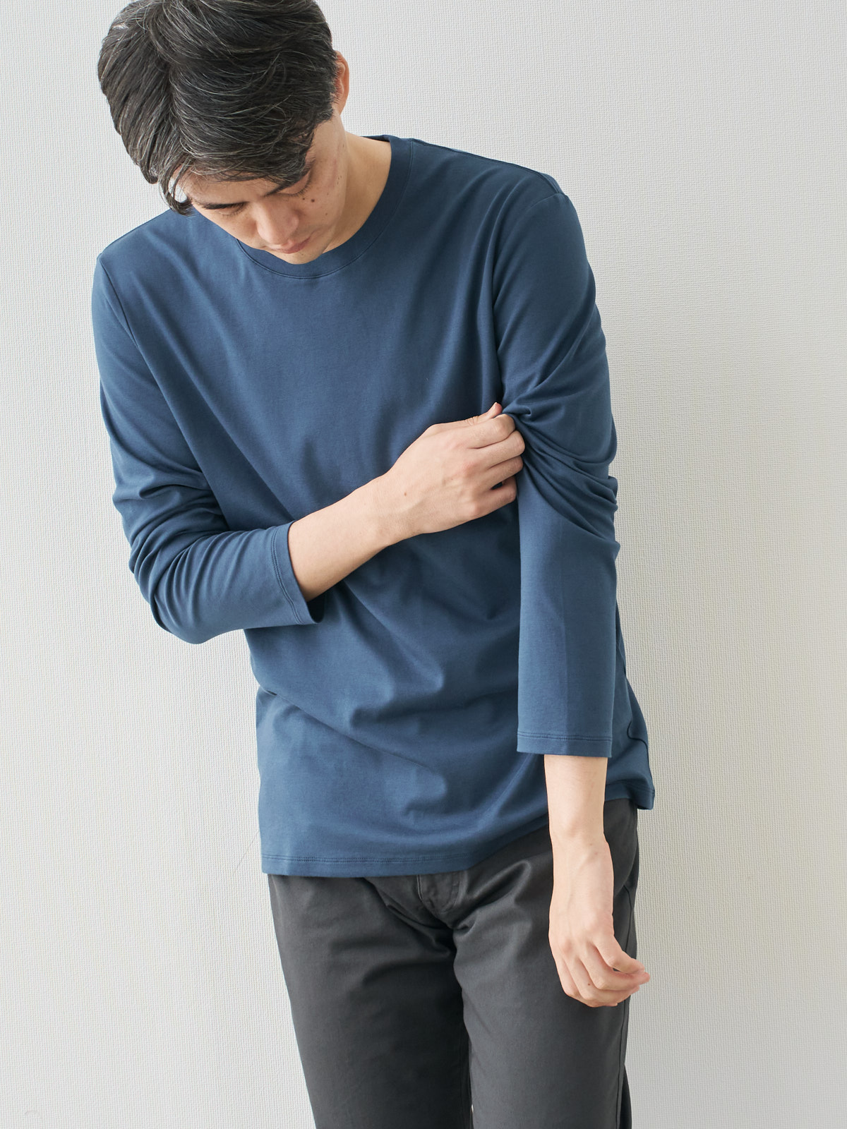 モデル 181cm 71kg ウエスト82cm サイズ L