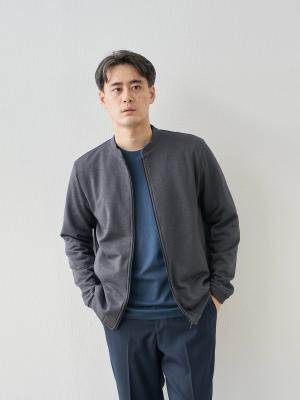 モデル 181cm 71kg ウエスト82cm サイズ L