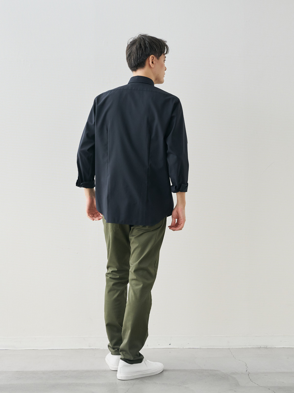 モデル 181cm 71kg ウエスト82cm サイズ L