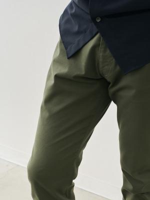 モデル 181cm 71kg ウエスト82cm サイズ L