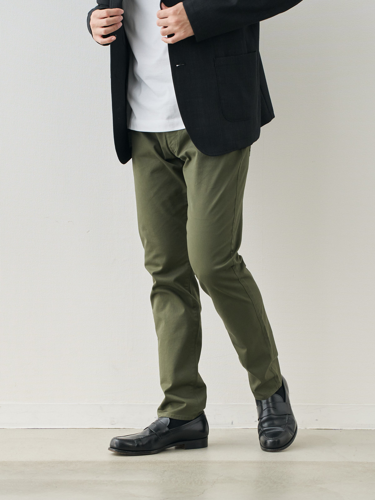 モデル 181cm 71kg ウエスト82cm サイズ L