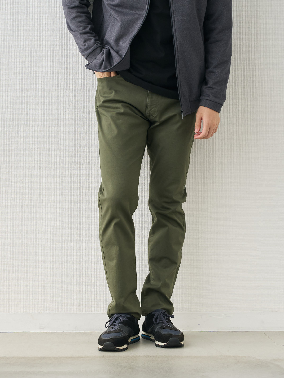 モデル 181cm 71kg ウエスト82cm サイズ L