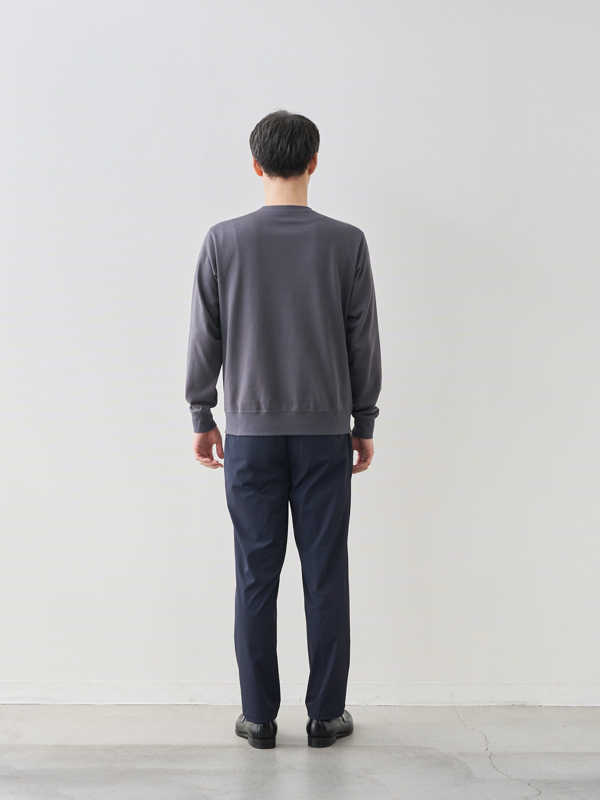 モデル 181cm 71kg ウエスト82cm サイズ L