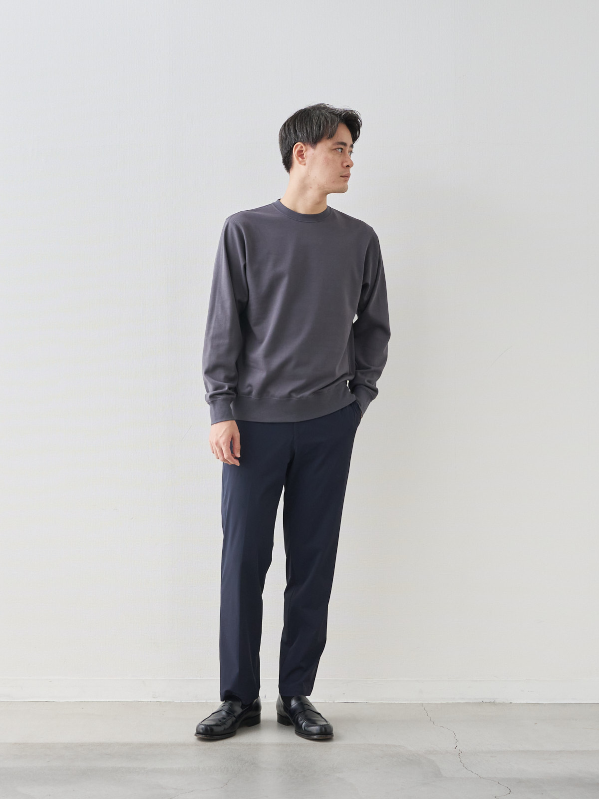 モデル 181cm 71kg ウエスト82cm サイズ L