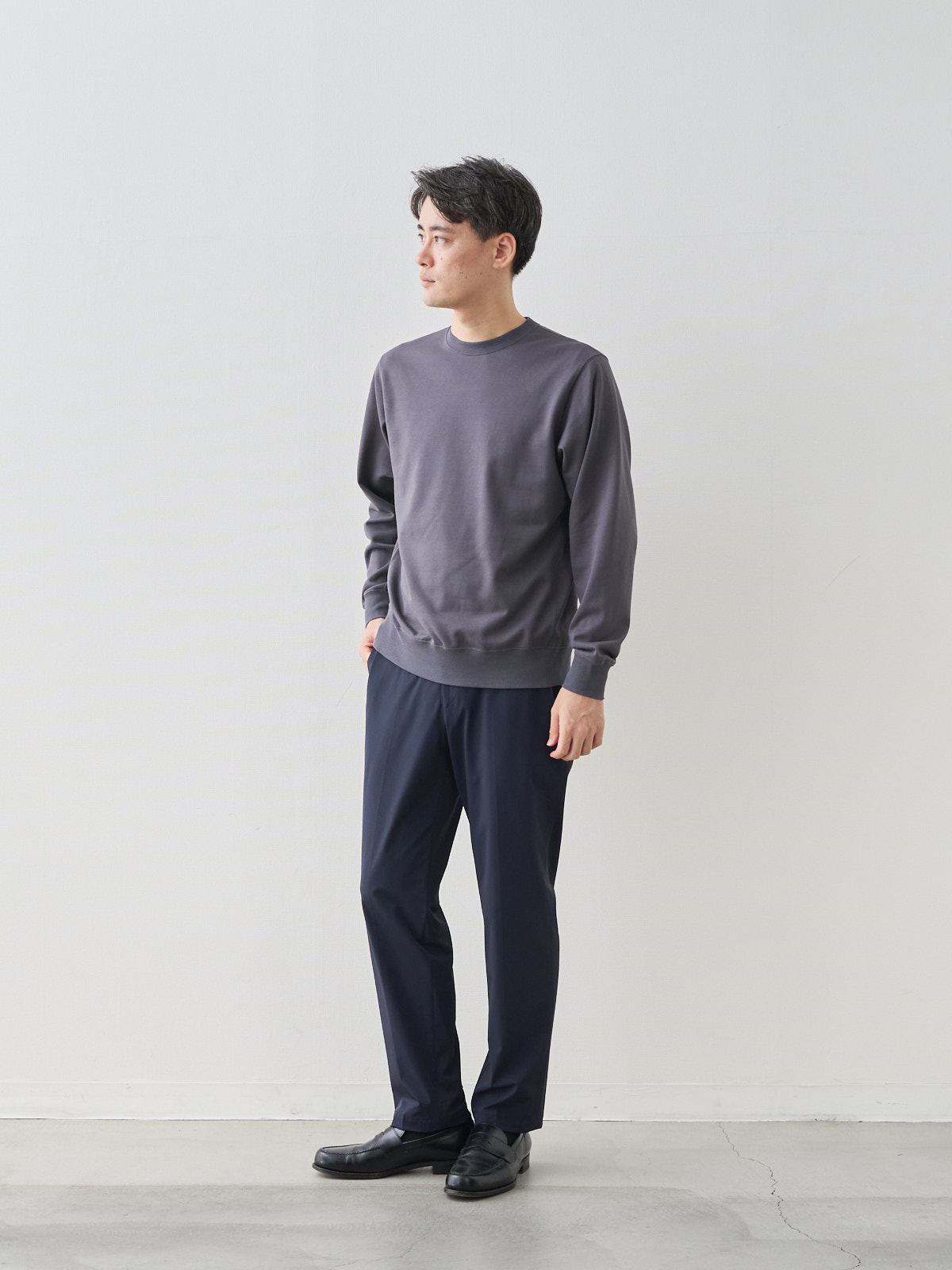 モデル 181cm 71kg ウエスト82cm サイズ L