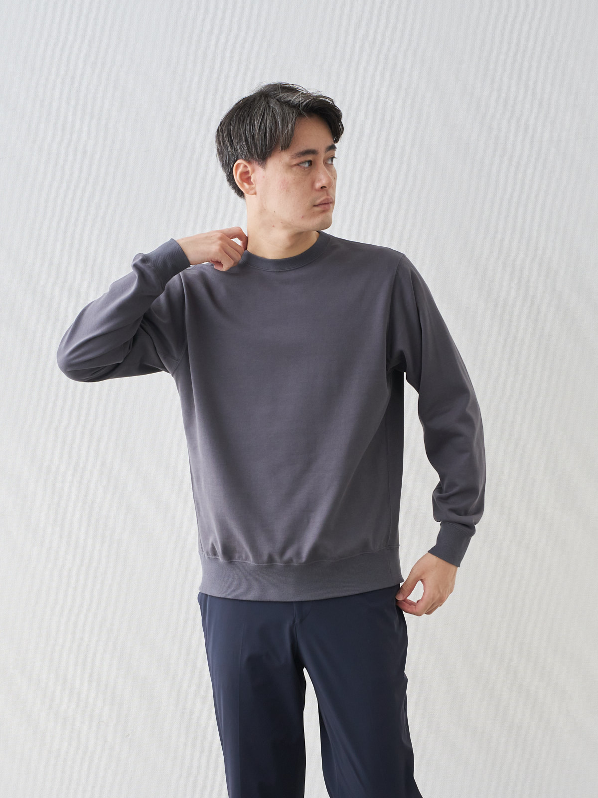 モデル 181cm 71kg ウエスト82cm サイズ L