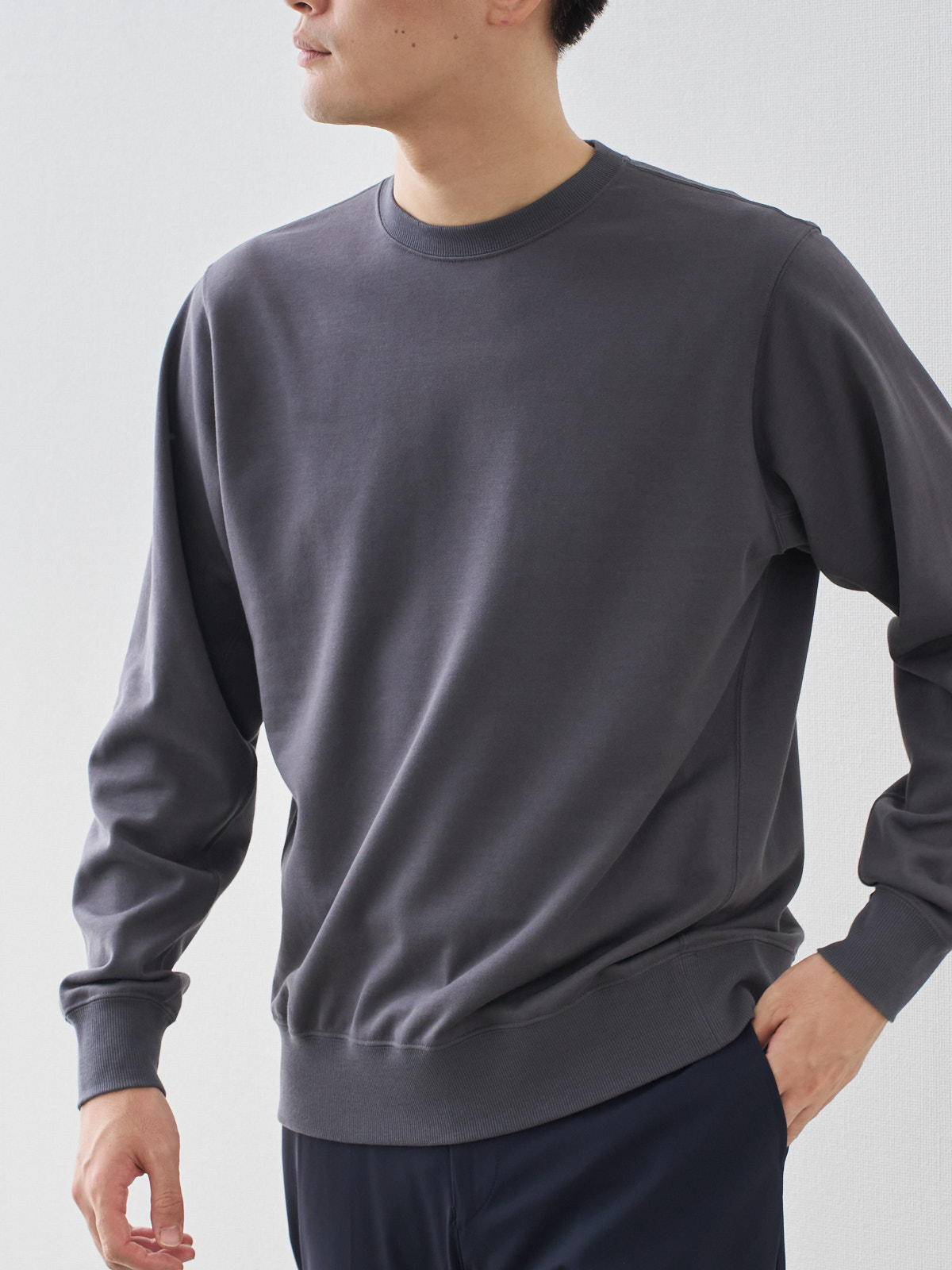 モデル 181cm 71kg ウエスト82cm サイズ L