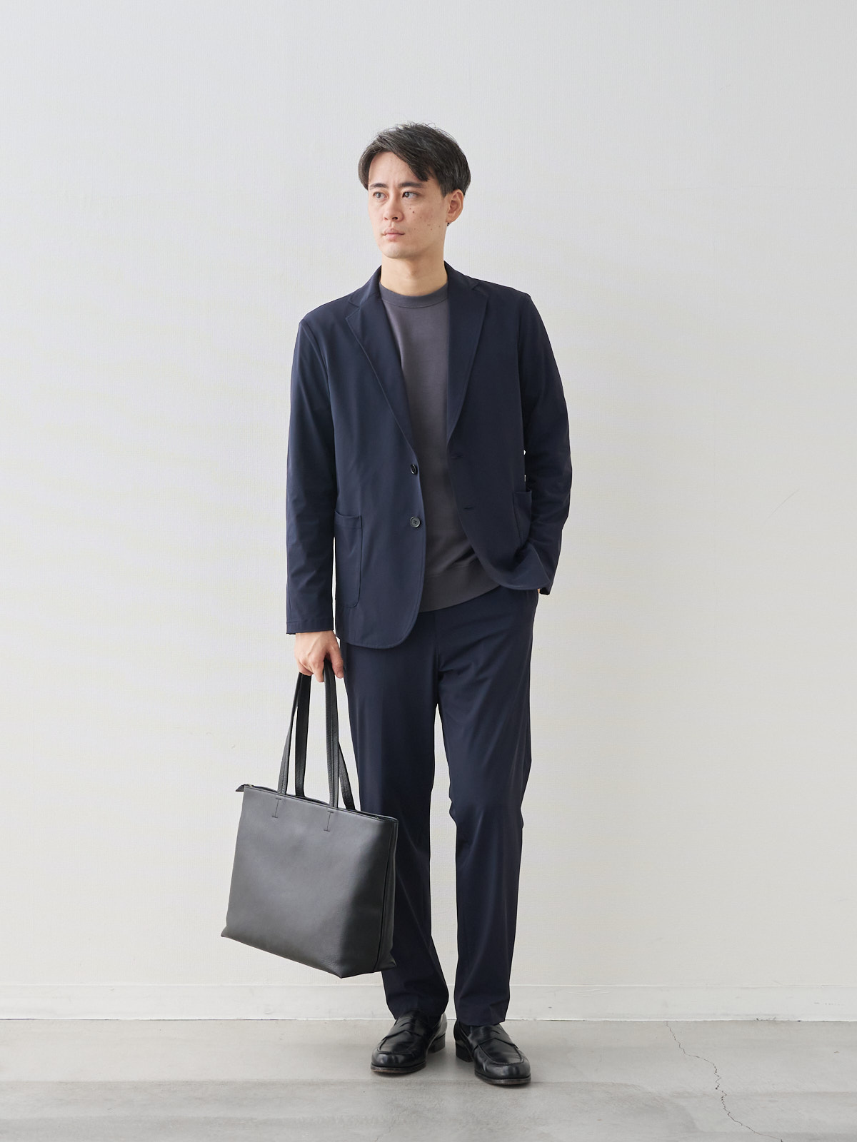 モデル 181cm 71kg ウエスト82cm サイズ L