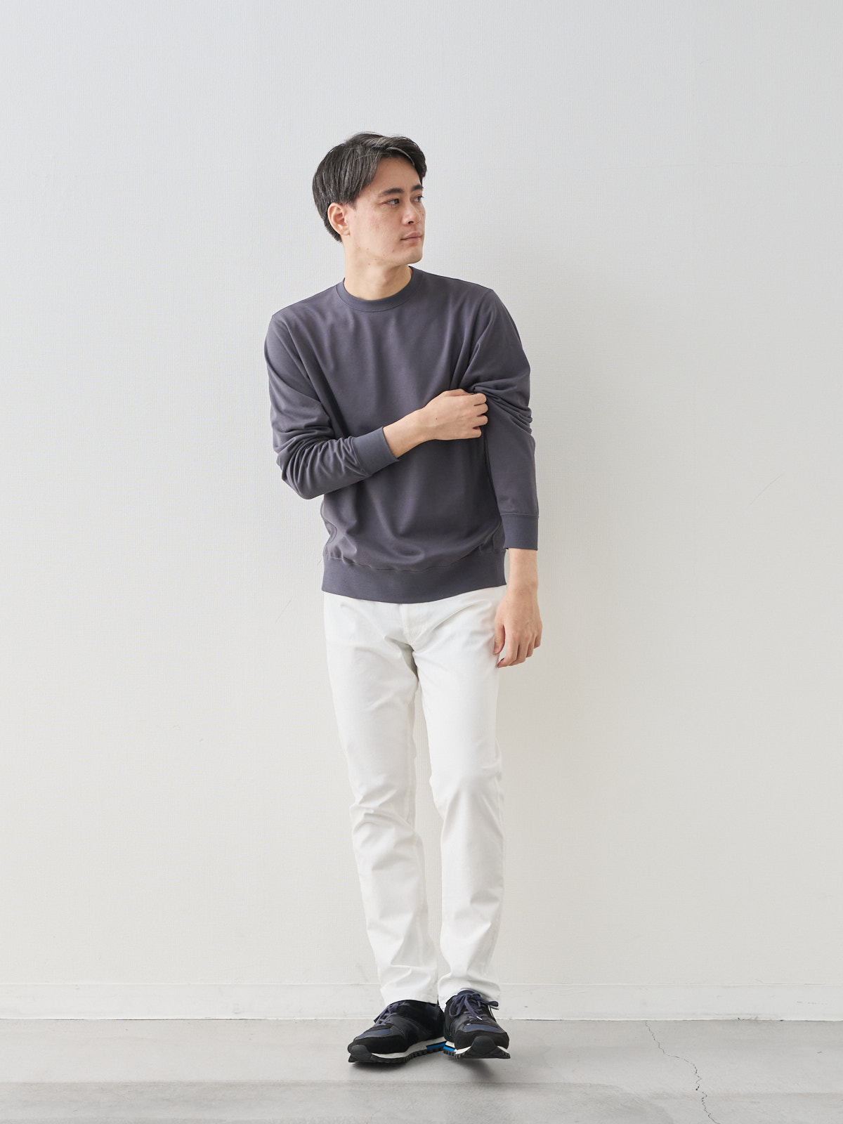 モデル 181cm 71kg ウエスト82cm サイズ L