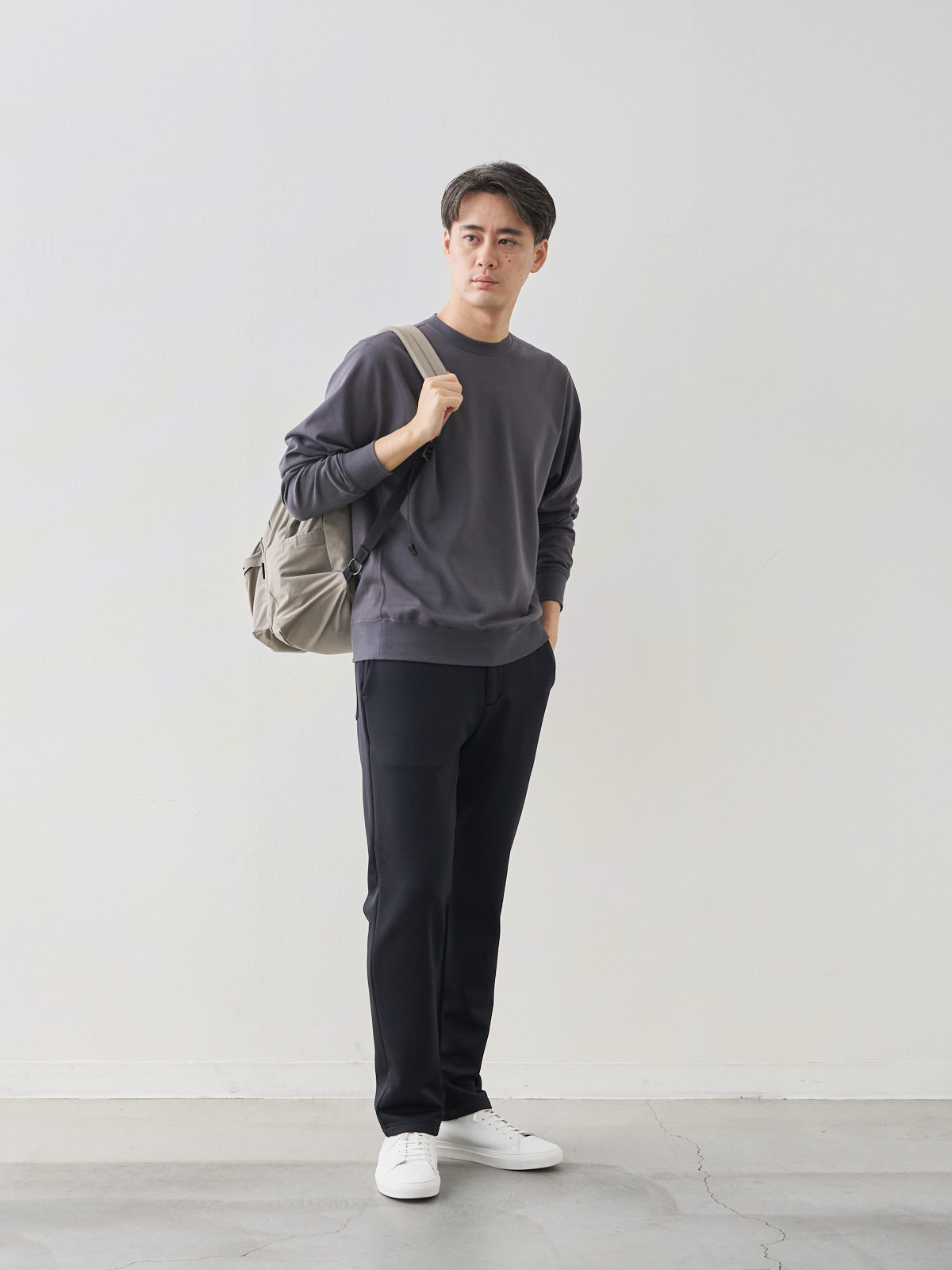 モデル 181cm 71kg ウエスト82cm サイズ L