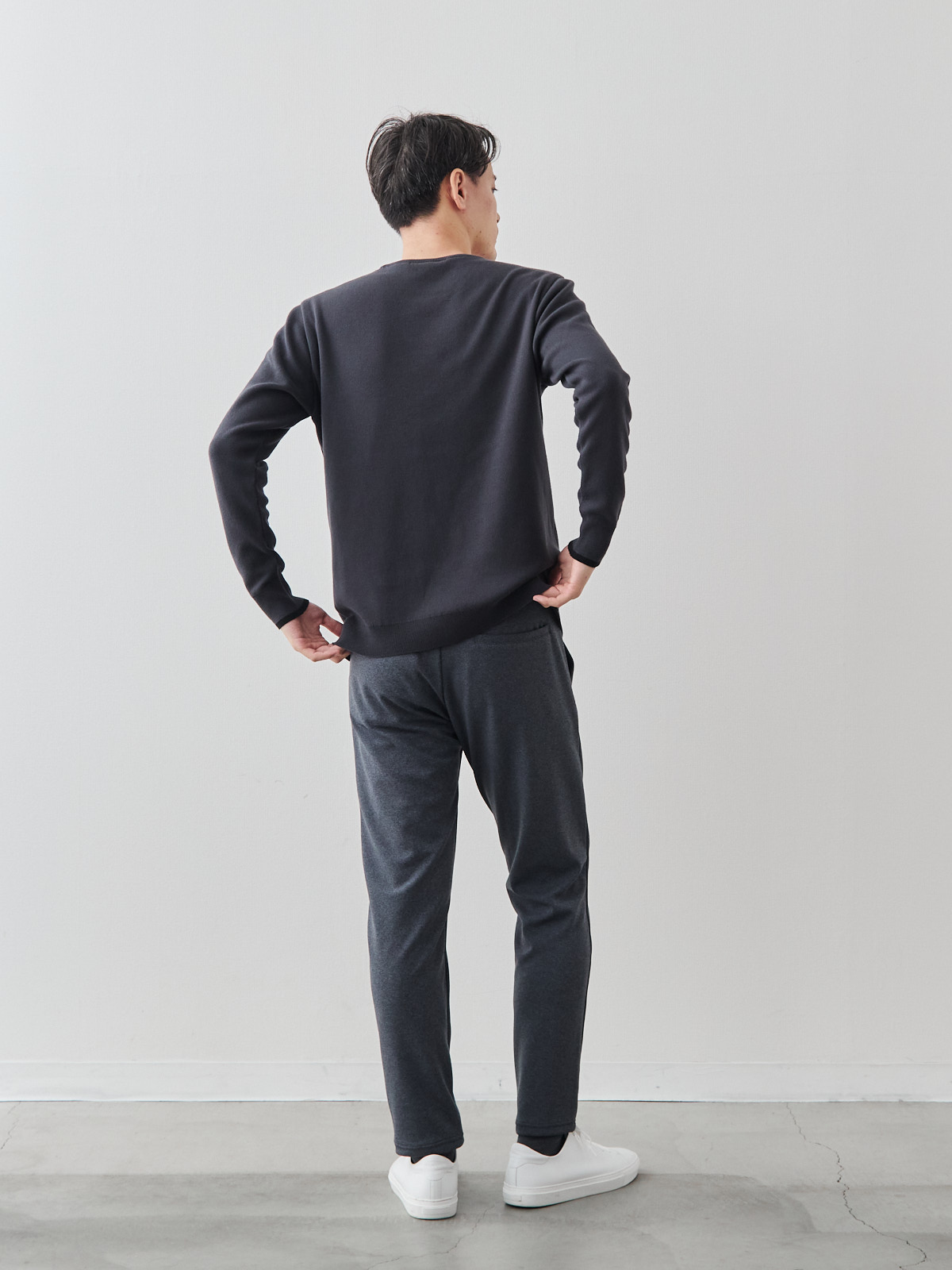 モデル 181cm 71kg サイズ L