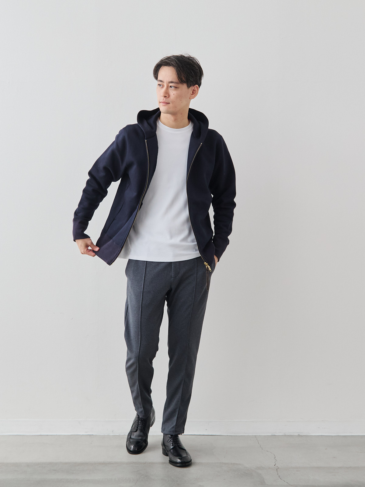 モデル 181cm 71kg サイズ L