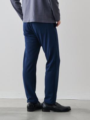 モデル 181cm 71kg サイズ L