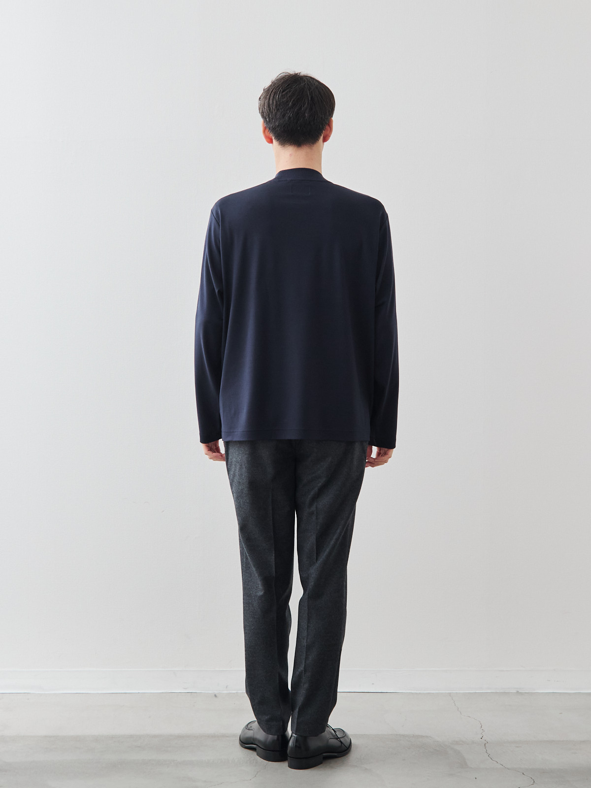 モデル 181cm 71kg サイズ LL