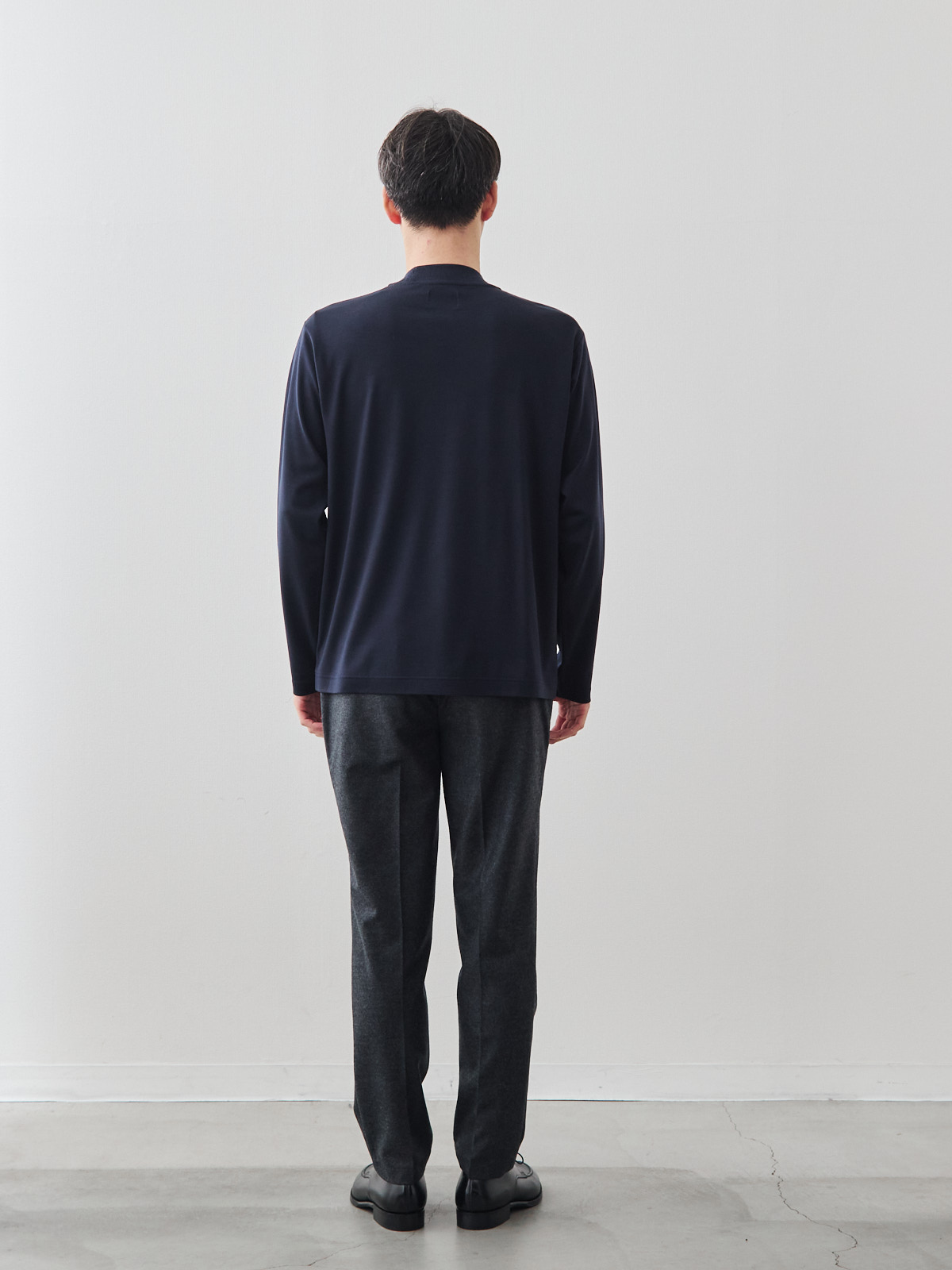 モデル 181cm 71kg サイズ L