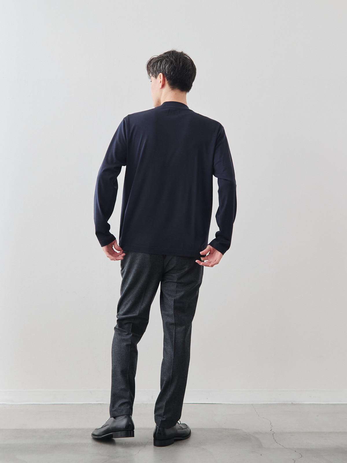 モデル 181cm 71kg サイズ L