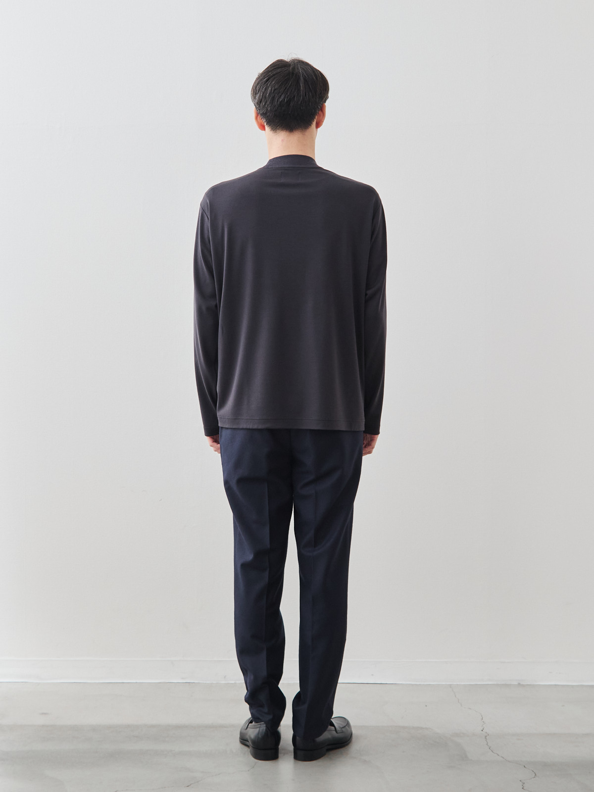 モデル 181cm 71kg サイズ LL