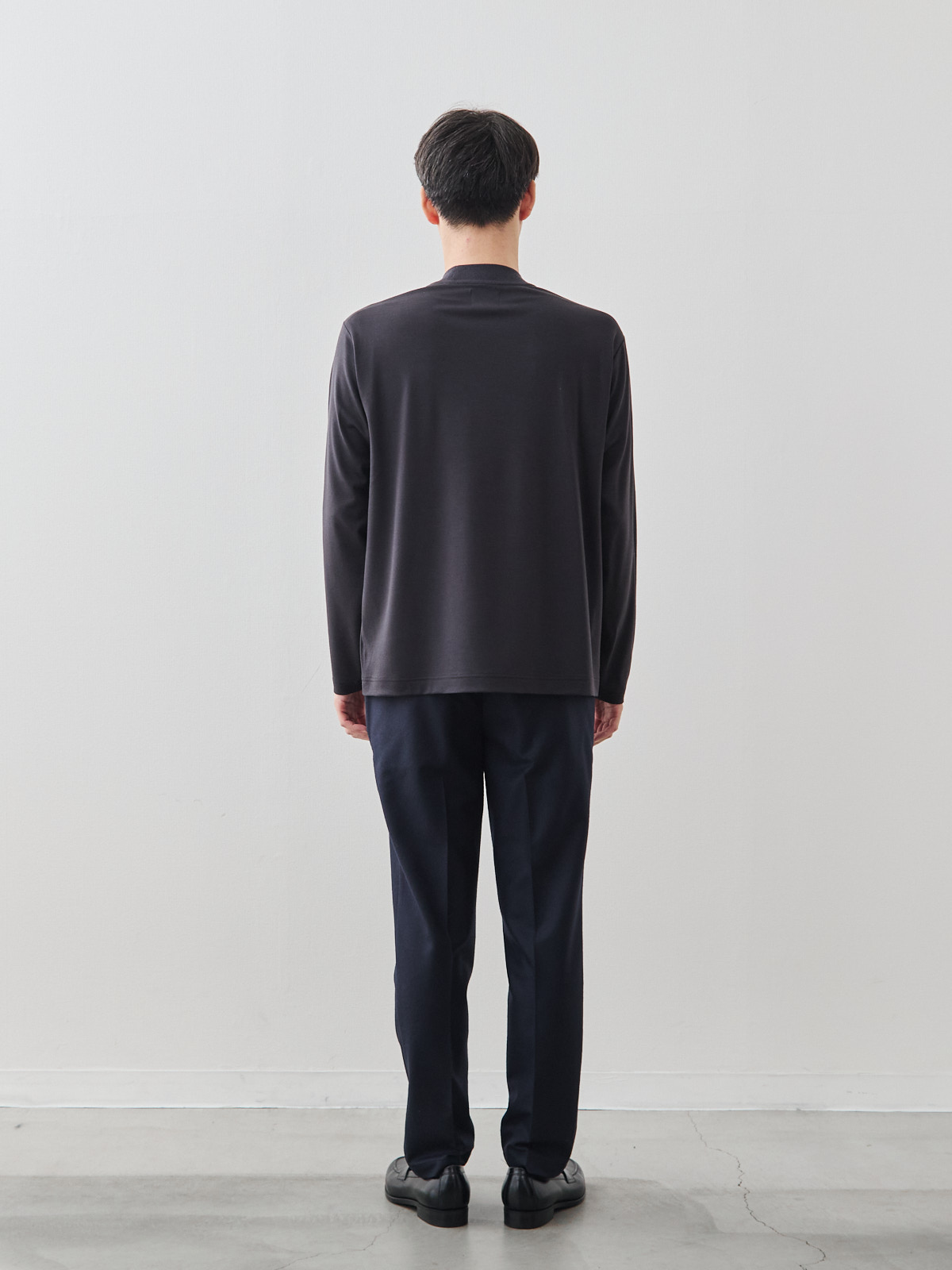 モデル 181cm 71kg サイズ L