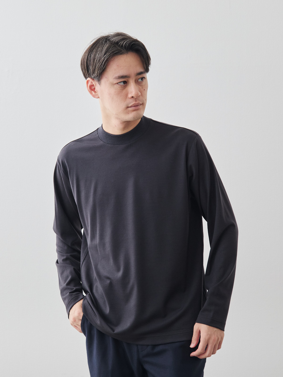 洗えるウールジャージーモックネック/バランサーキュラー/チャコールグレー